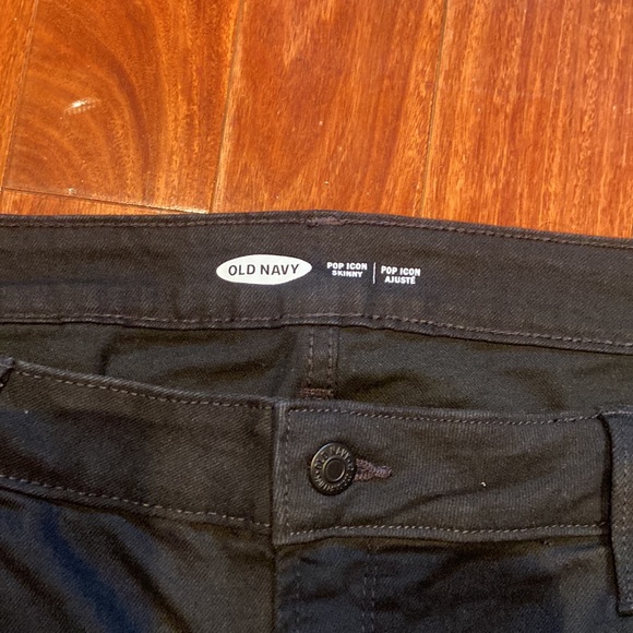 Old Navy Skinny Jeans - Picture 2 of 5